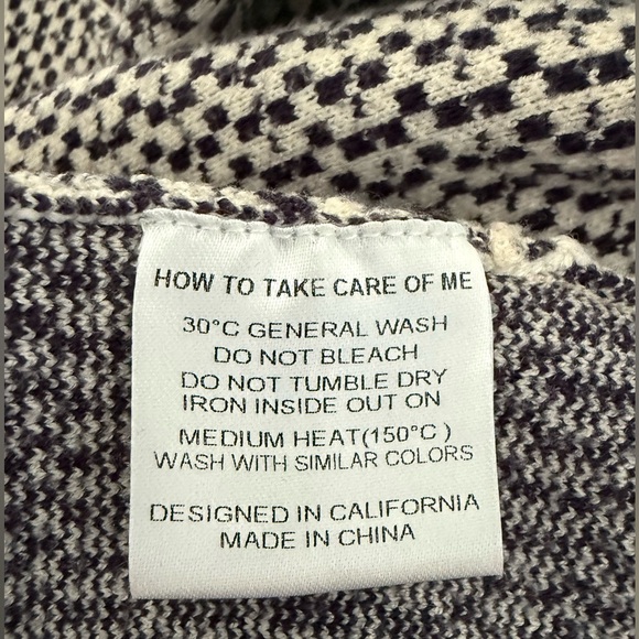 Kennedy Cardigan Sweater - EllandEmm - Picture 5 of 7